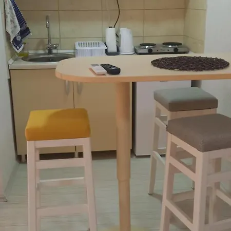 Julia's Place Üsküp