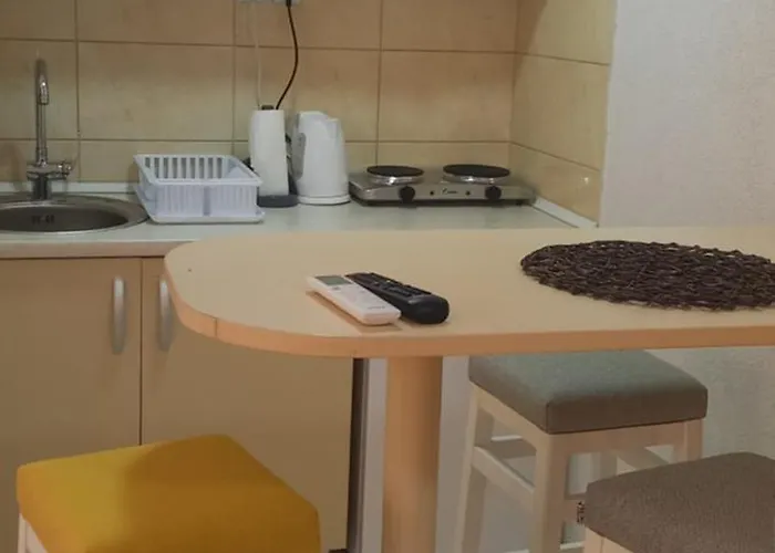 Julia's Place Апартаменти Скоп'є